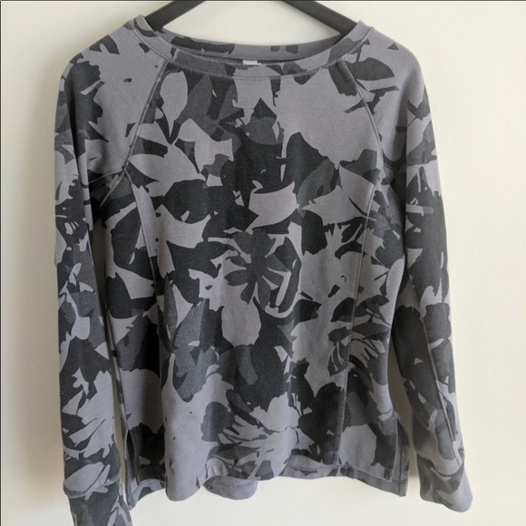 Woman’s Lole Terry Sweater Size Small Grey/Black - Picture 2 of 5